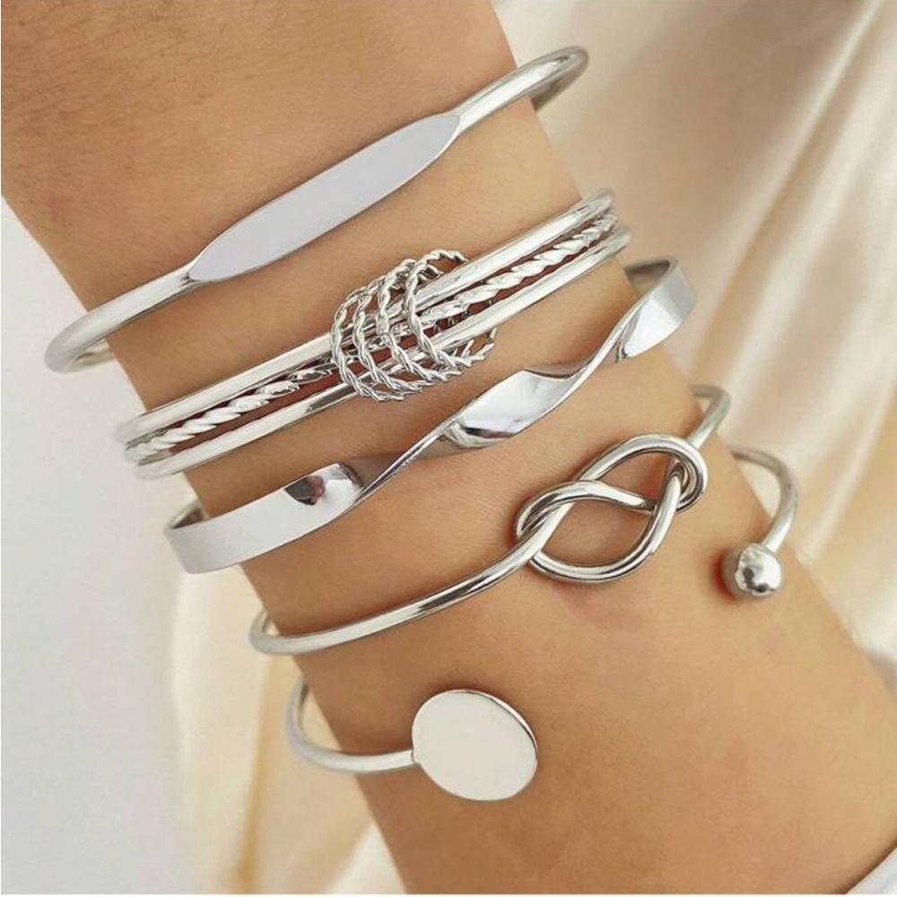 NWT Silver Bracelet Set - Picture 1 of 1
